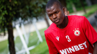 Новото попълнение на ЦСКА Сейни Санянг се присъедини към