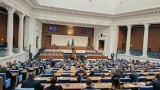 Две проучвания показват пет сигурни партии в парламента