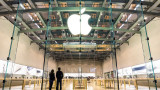 Под натиск Apple най-сетне разреши на потребителите сами да поправят телефоните си 