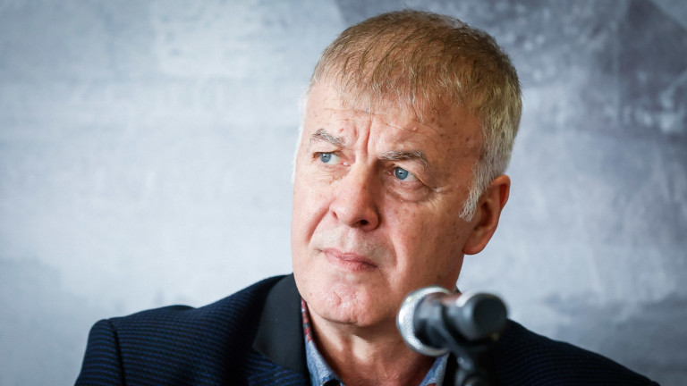 Мажоритарният собственик на Левски Наско Сираков заяви, че е преговарял