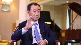 Китайският милиардер, който разпродава глобалната си империя