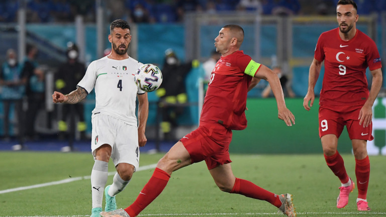 Леонардо Спинацола от Италия беше определен от УЕФА за Играч