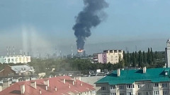 Украйна удари рафинерия, подпомагаща Русия, казаха от армията