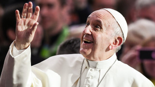 Смята ли папата, че Лео Меси е Бог