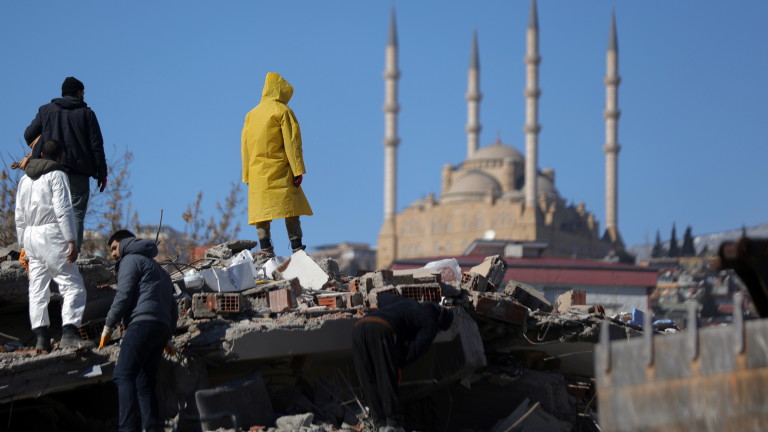 Двете големи земетресения, които удариха Турция на 6 февруари са