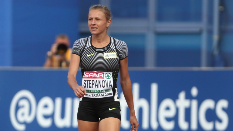 Степанова отказа предложението на МОК да бъде гост в Рио