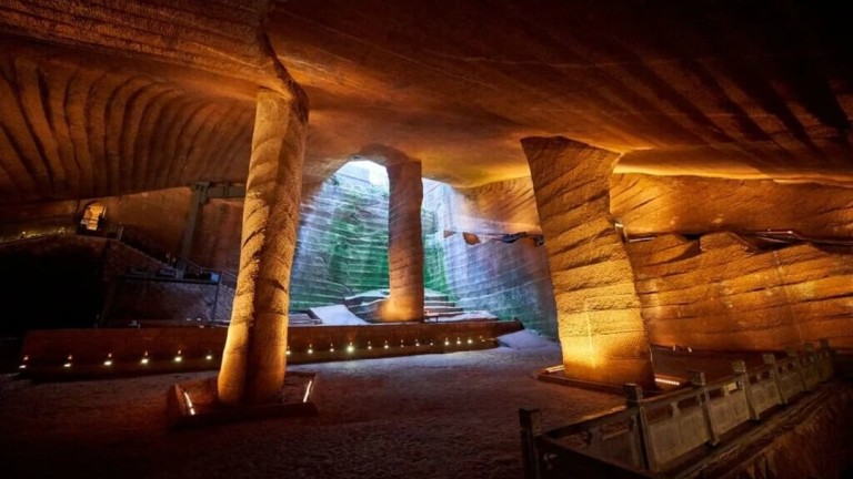 Мистериозните пещери на 2000 години в Китай, които си остават пълна загадка