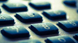 Австралийското правителство заяви че телекомуникационната компания Optus е подвела австралийците