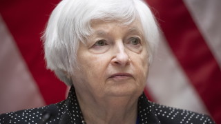 Министърът на финансите Джанет Йелън в понеделник предупреди Конгреса че