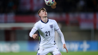 Елиът Андерсън от Нотингам Форест е един от най желаните играчи във