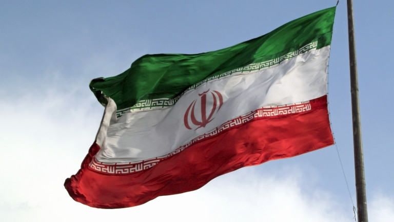 Иран представи първата си хиперзвукова балистична ракета собствено производство, съобщава