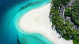Малдивите - малкото кътче от рая, което разчита за 1/4 от икономиката си на туризма