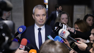 Лидерът на Възраждане Костадин Костадинов очаква от сглобката да направи