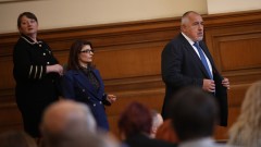 От трибуната Борисов критикува кабинета Радев, иска други министри