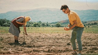 “Да се изгубиш нарочно” - България през обектива на влогъра Крис Захариев