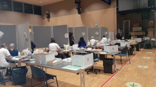 Властите в Италия във вторник удължиха наложеното заради COVID 19 извънредно