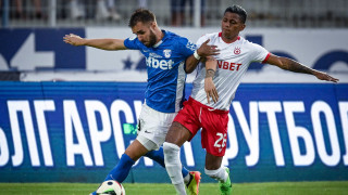 На 5 юли 2013 а 17 годишният тогава Антонио Вутов поставя капсула