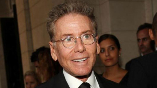 Келвин Клайн бута къща за 30 мил. долара