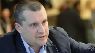 Политологът Калоян Методиев определи като трагична за нас българите отиващата