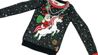 Ето го най-коледния пуловер