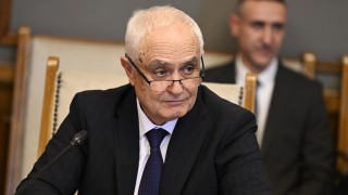 Въоръжаването на Сухопътните войски с нови бойни машини е приоритет