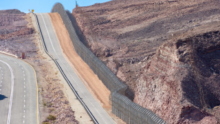 Израелците и палестинците предпочитат решението за две държави