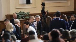 Депутатите приеха на първо гласуване промените в Законопроекта за изменение
