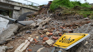 Полицията съобщи че броят на загиналите в резултат на продължилите