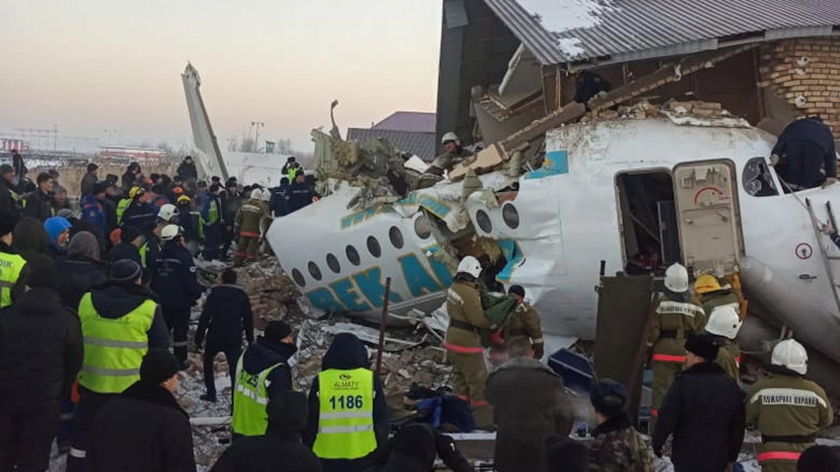 Основната причина за падането на самолета на казахстанската авоикомпания Bek