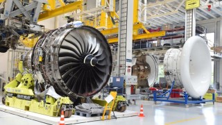 Инженерният гигант Rolls Royce отчете оперативна загуба през 2019 г от