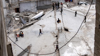 Израел продължи своята въздушна и наземна бомбардировка по ивицата Газа