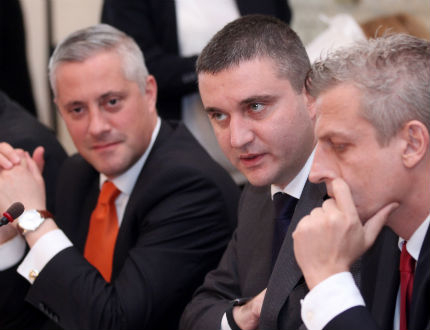 Горанов започна защитата в парламента на „реалистичния бюджет 2016"