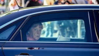 Бежанците не донесоха ислямския тероризъм в Германия, убеждава Меркел