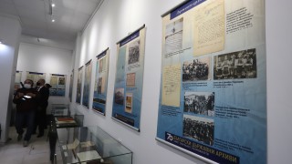 Търновската Конституция Сребърната Конституция поръчана лично за цар Фердинанд с