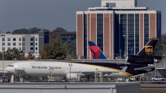 UPS и FedEx спряха всички самолети McDonnell Douglas MD-11 след катастрофата в Луисвил с 14 жертви