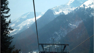 186 оръдия за изкуствен сняг в ски център "Банско"