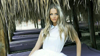 Надя от Deep Zone стана модел (СНИМКИ)