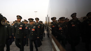 Китайското правителство възнамерява да увеличи разходите за национална отбрана до