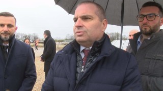 Не виждам и най малък симптом за разклащане на правителството Няма