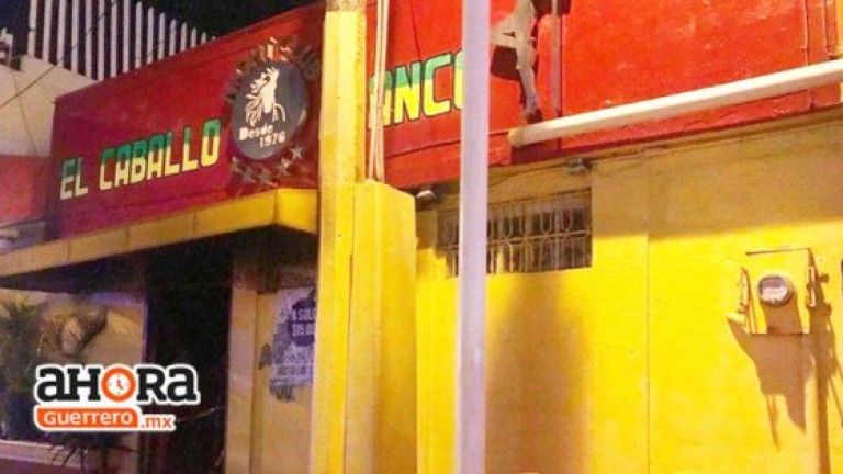 Най-малко 23 загинали и 13 ранени при пожар в мексикански бар
