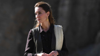 Покрай разкритието че отношенията между принцовете Уилям и Хари не