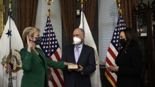 Сенатът на САЩ утвърди за енергиен секретар Дженифър Гранхолм предаде