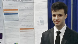 Българският ученик Звездин Бесарабов от Националната природоматематическа гимназия в София