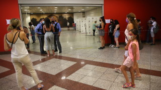 Гърция заяви в понеделник че деца на възраст 12 15 години