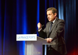 10-има гардове за 700 000 евро пазят Саркози