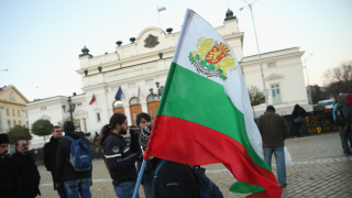Корупция, политика и съд - еднозначни в главата на българина