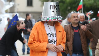 Протестиращите блокираха движението по бул Цар Освободител съобщи БНР Днес