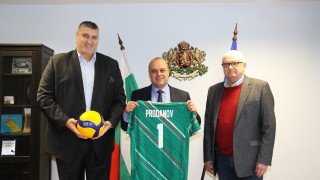 Христо Проданов обсъжда популяризирането на спортния туризъм