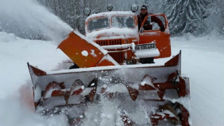 Четири от бедстващите области в жълто заради нови снеговалежи