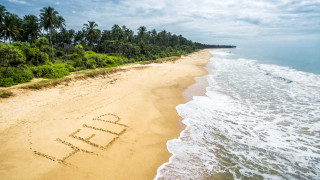 Да претърпиш корабокрушение и да се наложи да оцеляваш на